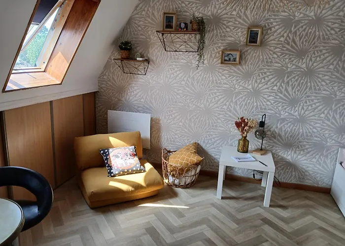 Neuf Et Equipe Bord De Agon-Coutainville