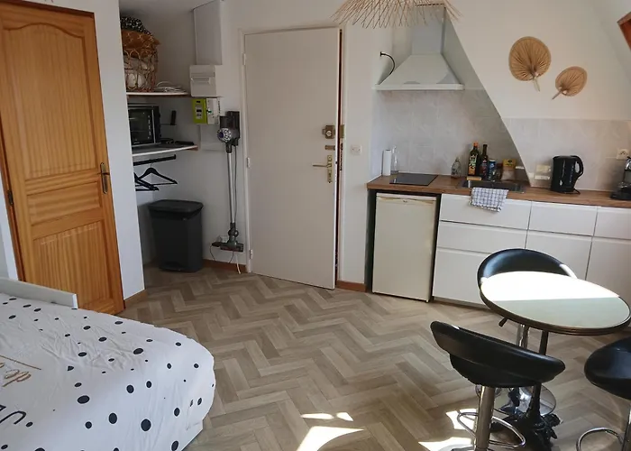 Neuf Et Equipe Bord De * Agon-Coutainville